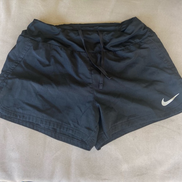 Woman’s Black Nike Athletic shorts - Picture 1 of 4